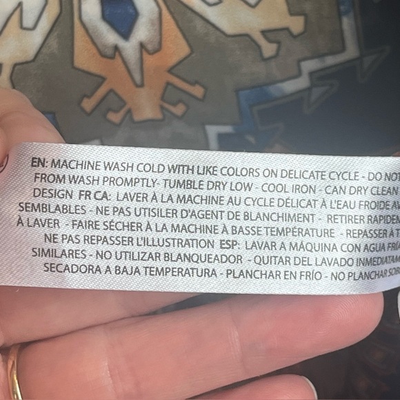 Ariat Geometric Print Women's Top - Picture 5 of 13